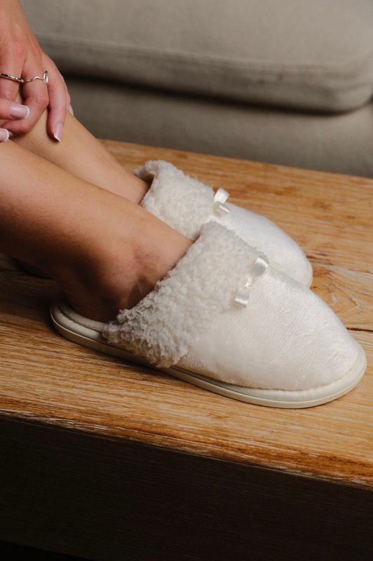 M-Brace, Linea, Slippers